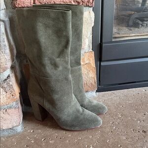Chinese Laundry Olive Heeled Boots Like New. Sz 7.5